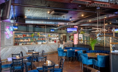 Основной зал