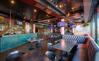 Основной зал