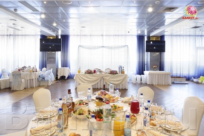 Зал Михаил Светлов 