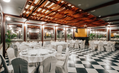 Каминный зал