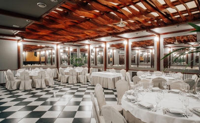 Каминный зал