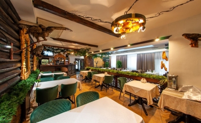 Основной зал