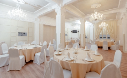 Основной зал