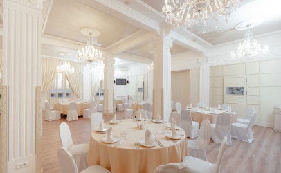 Основной зал