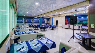 Основной зал