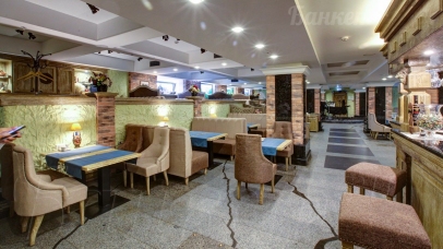 Основной зал