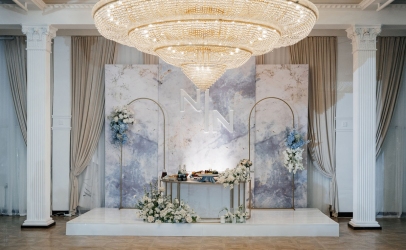 Суриковъ Холл