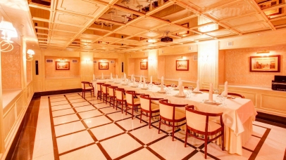 Зеркальный зал