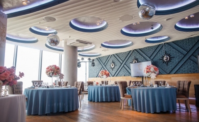 Основной зал