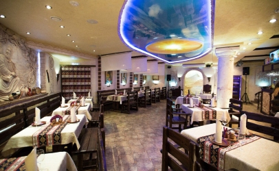 Основной зал