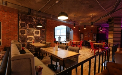 Основной зал