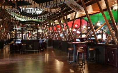 Основной зал