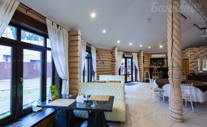 Основной зал