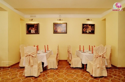 Бежевый зал