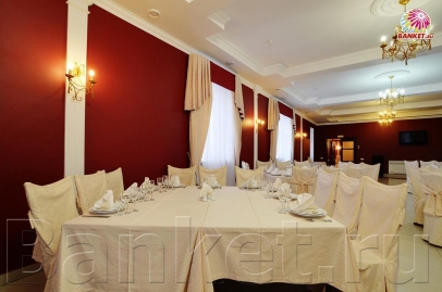 Фиолетовый зал