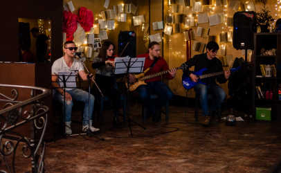 Основной зал