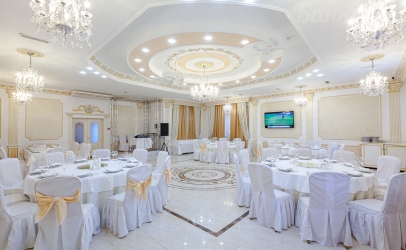 Зал Соколиный Дворик