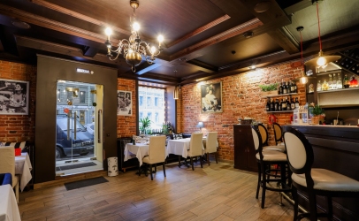 1-й зал с окнами