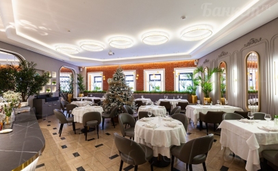 Зал с открытым баром