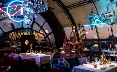 Дальняя часть зала