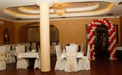 Основной зал