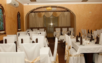 Основной зал