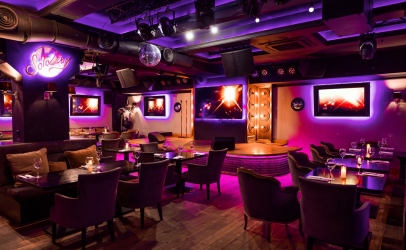 Караоке зал