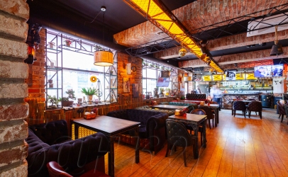 Основной зал