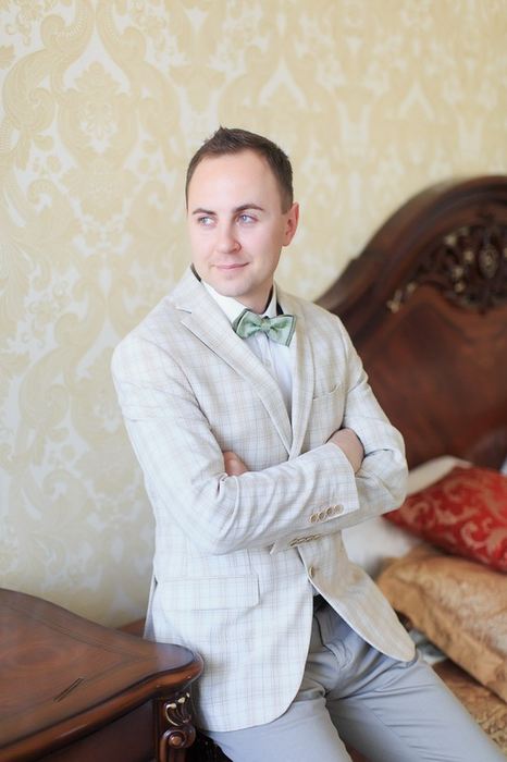 Виктор Орос