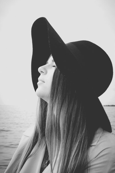 Виолетта Столярова