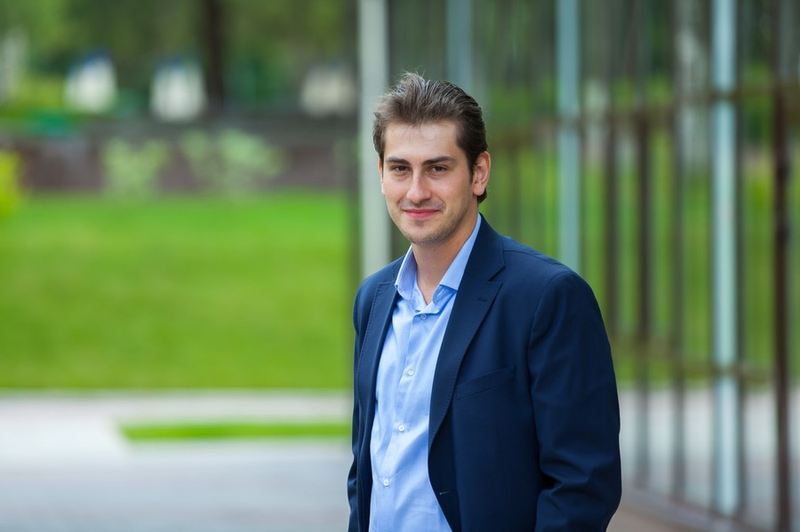 Царь Тревел