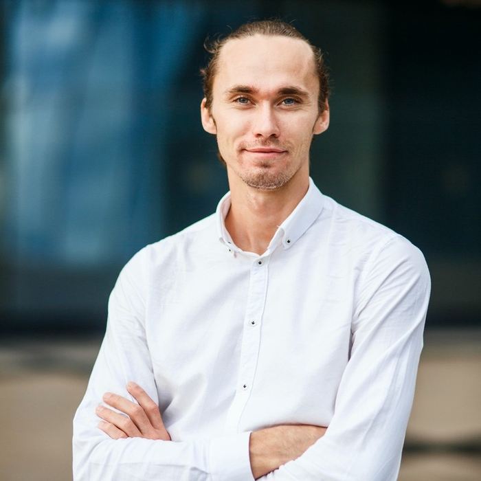 Александр Зотов