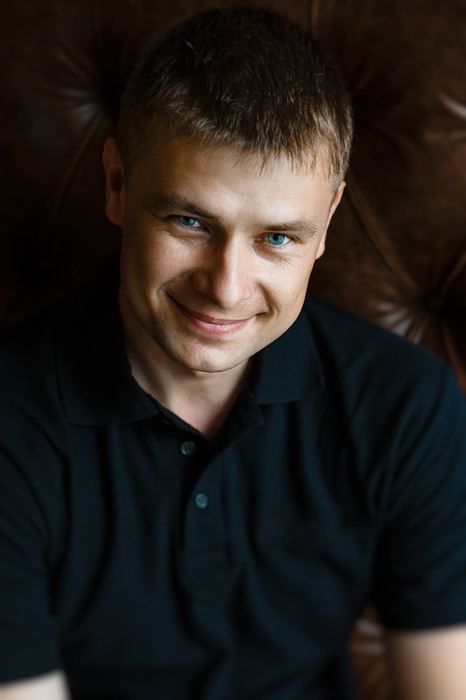 Андрей Неустроев