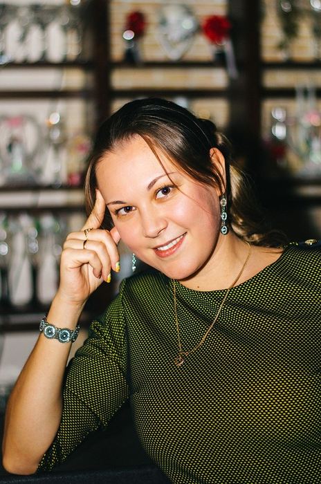 Анюта Леонидовна