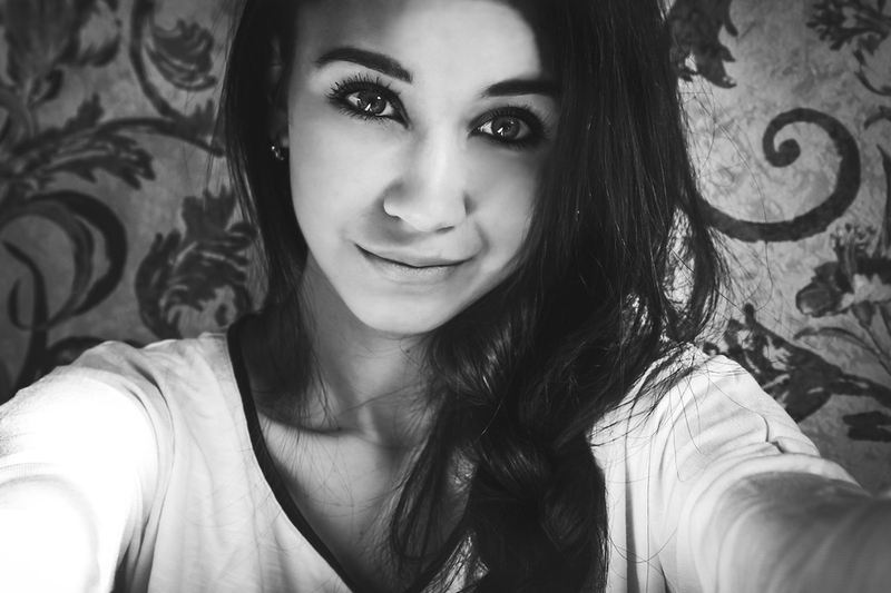 Анна Махлай