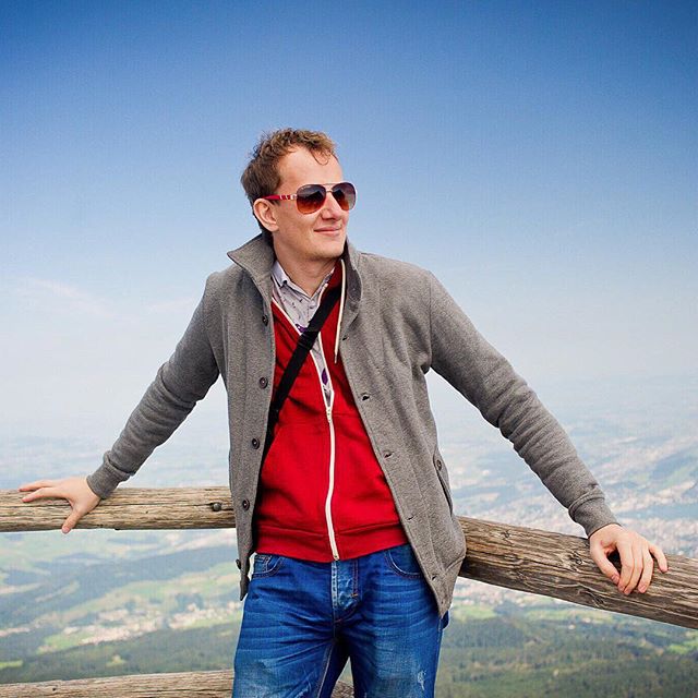 Антон Дирин