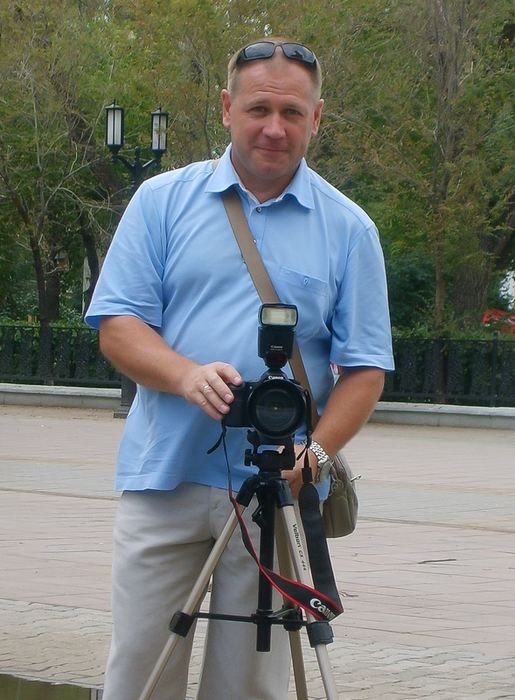 Олег Комаров