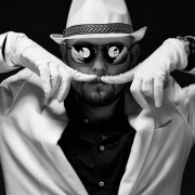 Стас Астахов