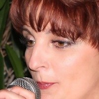 Нелли Дубограй