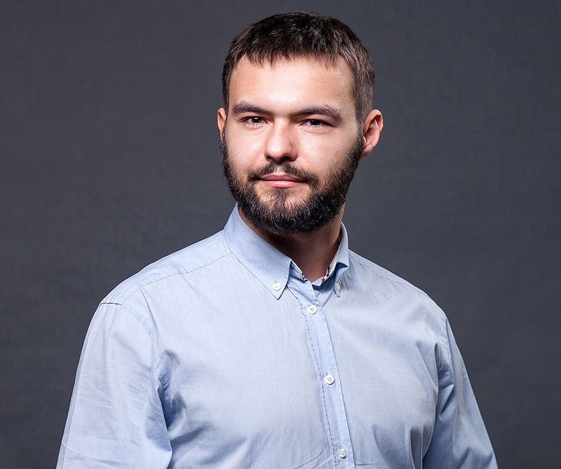 Максим Андреев