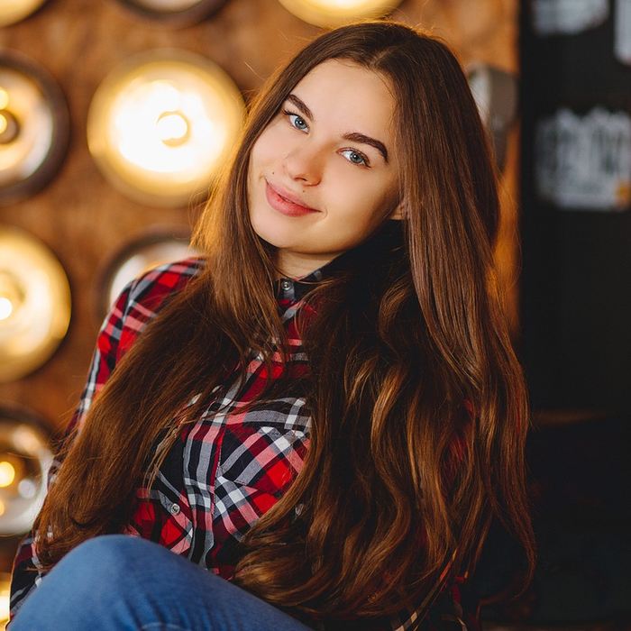 Александра Веселова