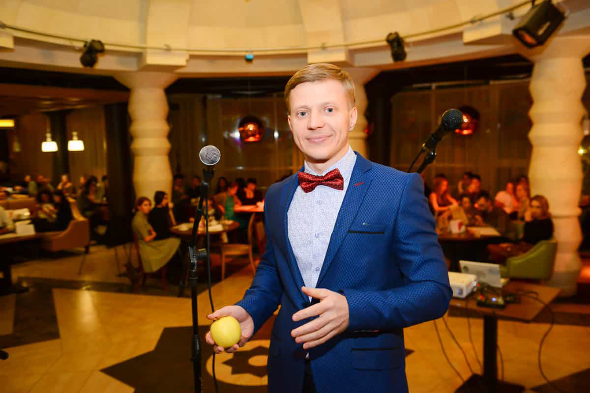 Зубарев ведущий екатеринбург. Ведущий екатеринбург отзывы. Ведущий екатеринбург отзывы. Ведущий екатеринбург отзывы. Ведущий радио в екатеринбурге.