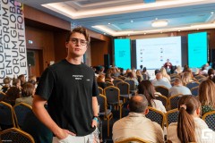 Никита Покутнев