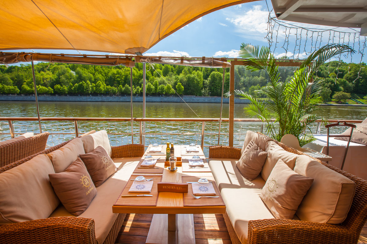 Веранда — Ресторан-яхта Ласточка