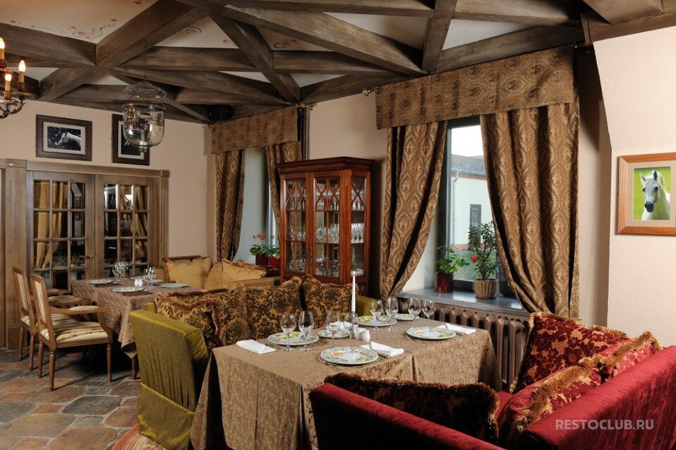 Ресторан Cheval Blanc — Ресторан Cheval Blanc