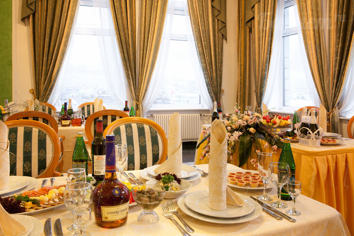 Александровский зал — Warsaw Hall