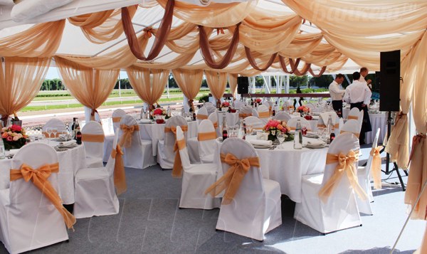 Логотип Астория: выездная ресторация