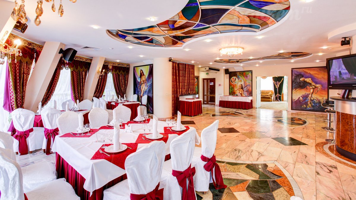 Красный Зал — Ресторан Любить по-русски
