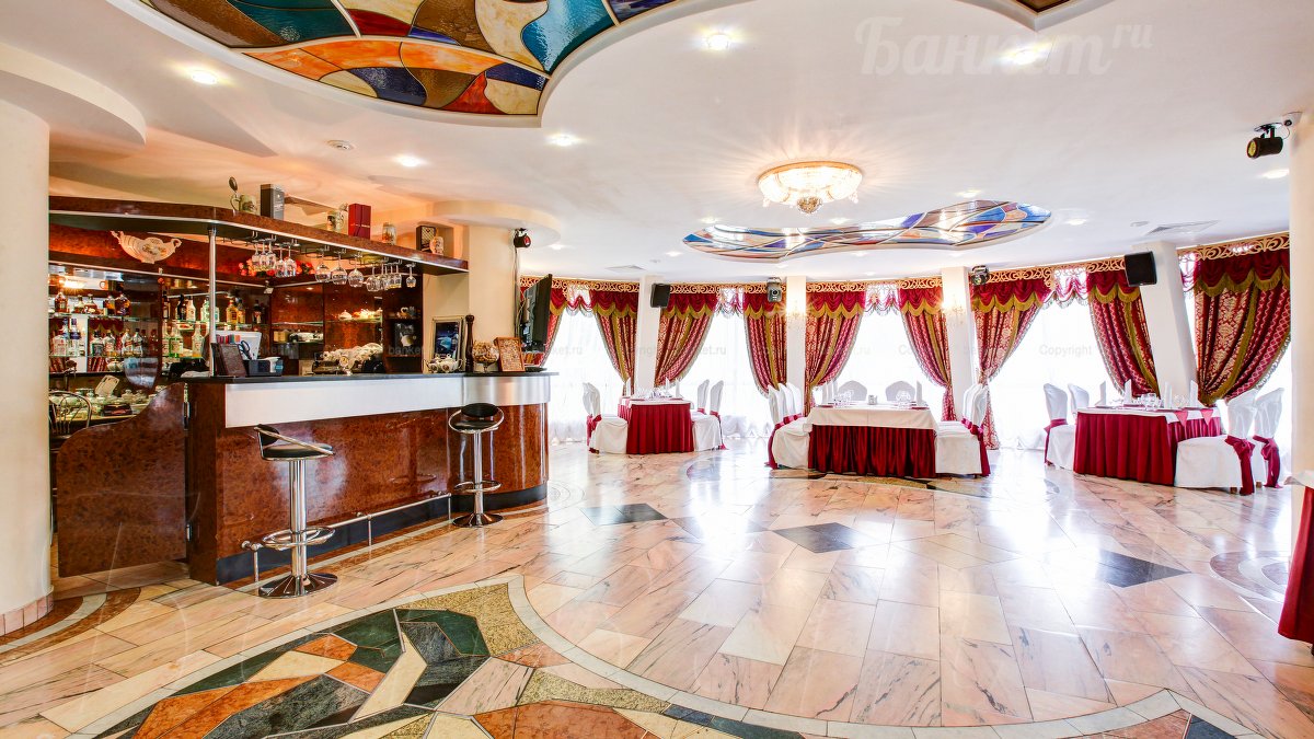 Красный Зал — Ресторан Любить по-русски