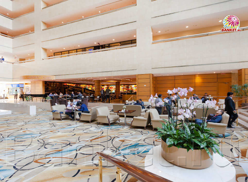 Атриум Crowne Plaza Moscow — фото 2